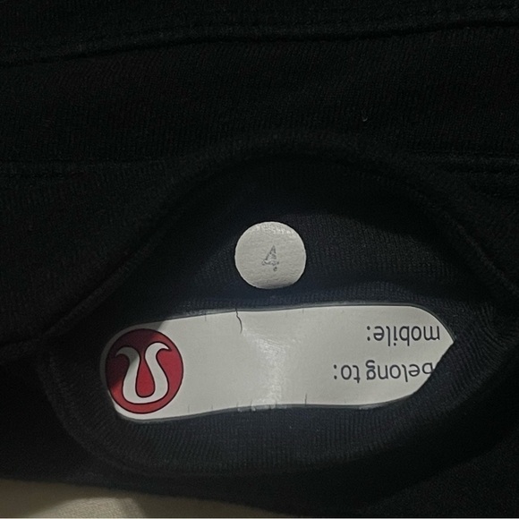 Lululemon Black Groove Hemmed Leggings 25" Inseam Size 4 - Picture 7 of 8